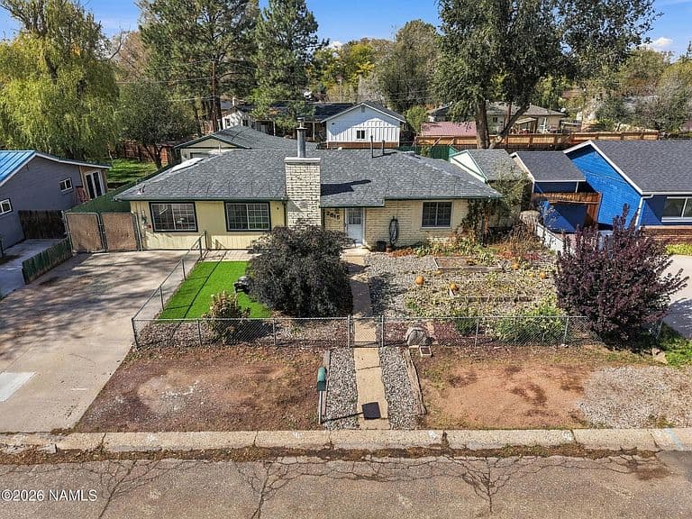 2815 N Tindle Blvd photo 2