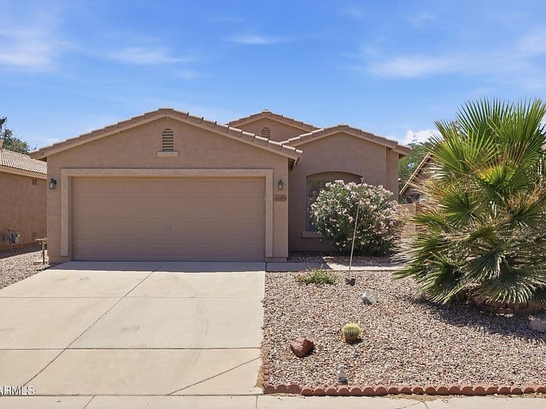 43599 W SAGEBRUSH Trail photo 1