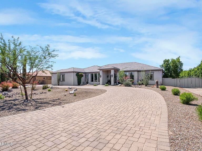 16645 W PAPAGO Street photo 2