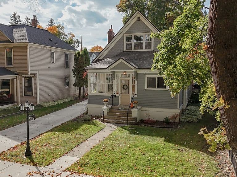 426 5th Ave E photo 3