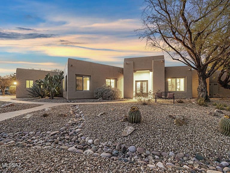 5170 N Sabino Hills Dr photo 3