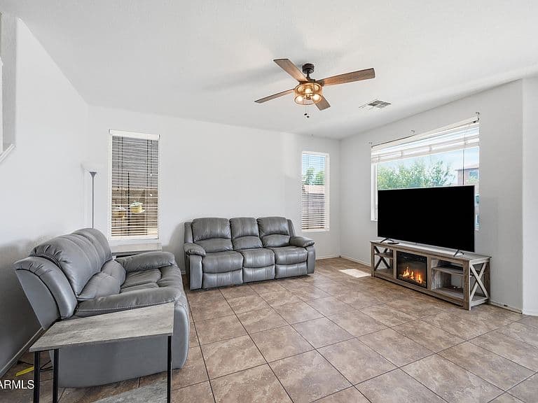 4967 E MEADOW LARK Way photo 5