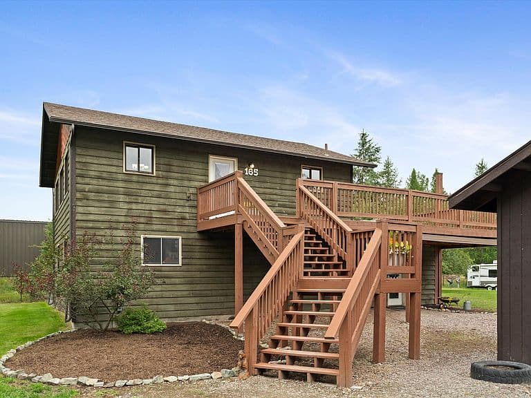 165 Reeds Ln photo 3