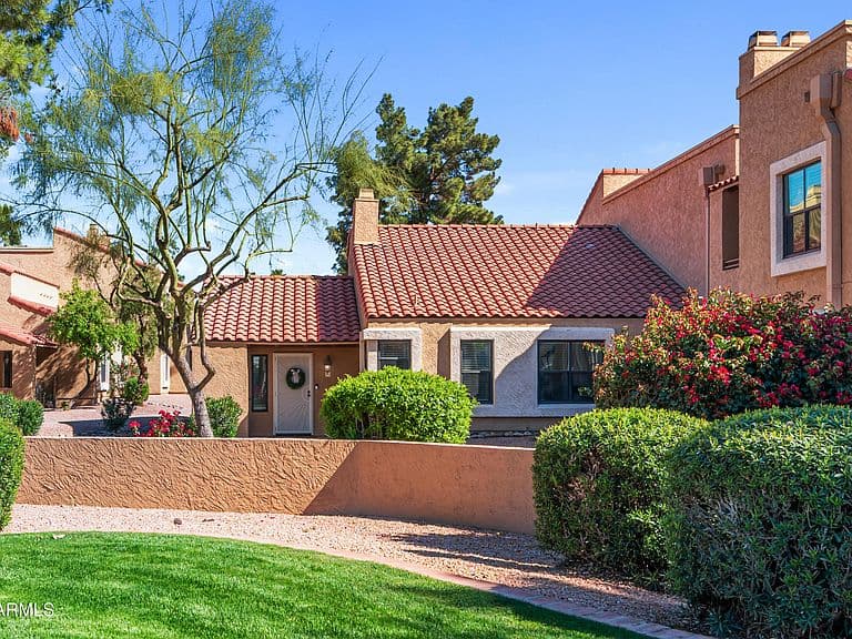 8787 E Mountain View Rd Unit 1019 photo 3