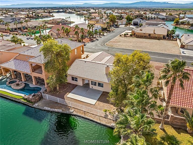 2077 E Los Lagos Drive photo 3