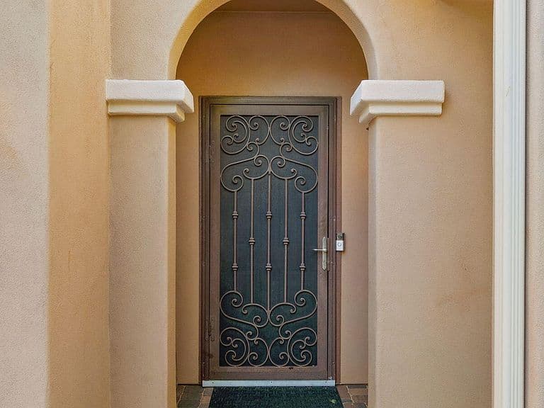1444 E AZALEA Drive photo 5