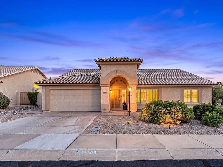 11105 E POINSETTIA Drive photo 1