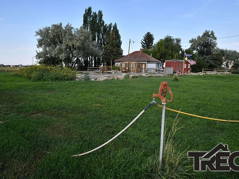 998 Road 10 photo 5