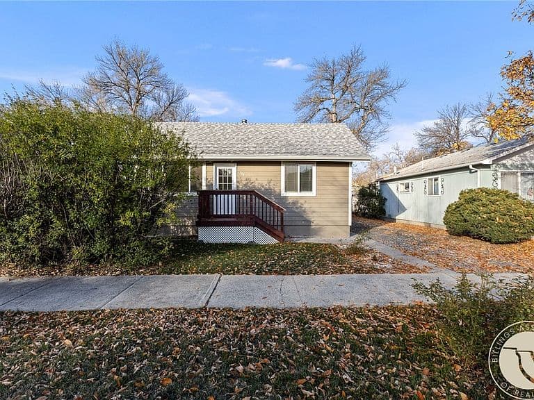 208 Woodland Ave photo 1