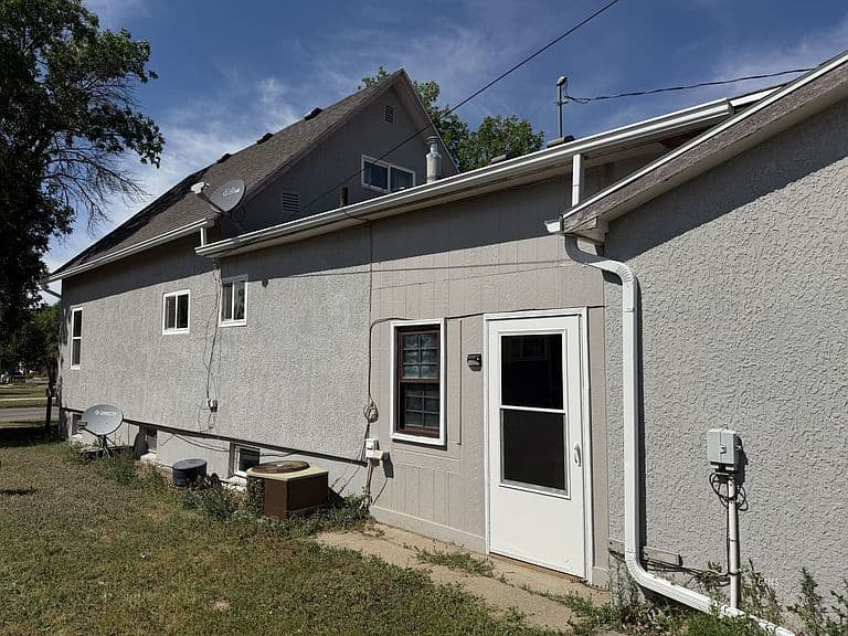 601 S Taylor Ave photo 5