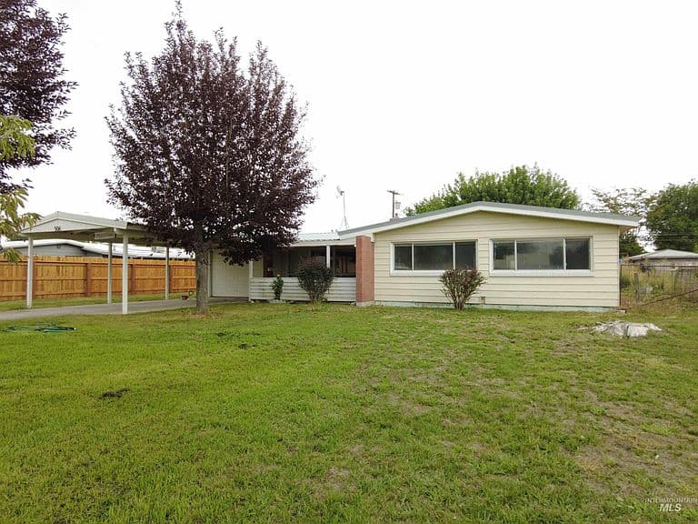 506 Freeman Way photo 3