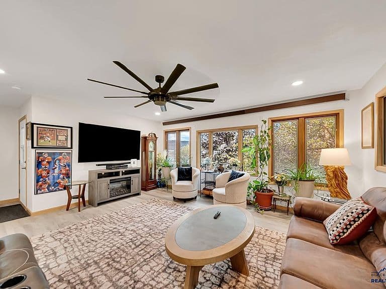 12205 Renata Dr photo 5