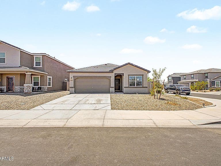 24261 W HIDALGO Avenue photo 1