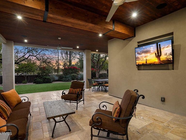 3805 E Zachary Dr photo 5