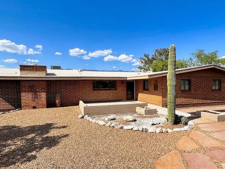 11525 E Tanque Verde Rd photo 3