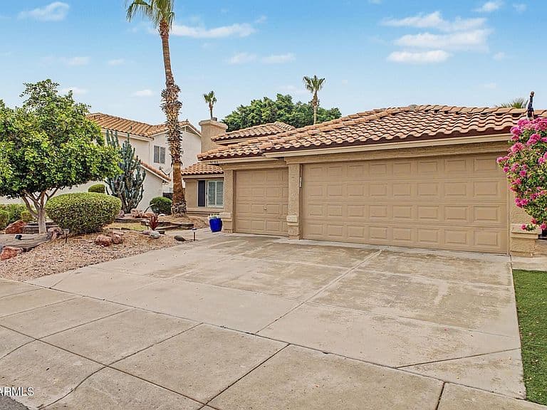 4740 E VILLA MARIA Drive photo 3