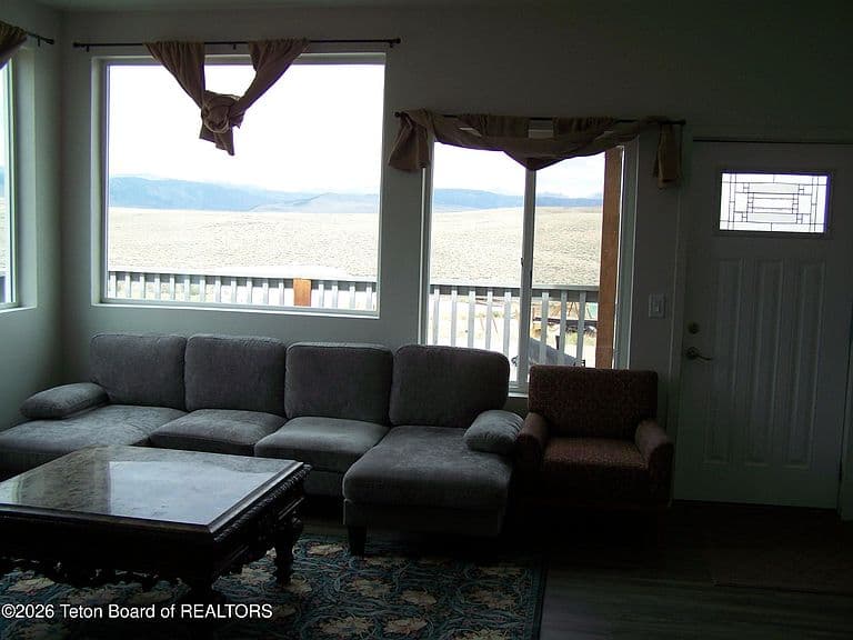 5 E Shoshone Trl photo 3