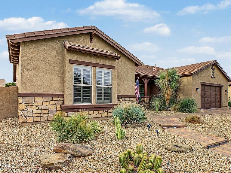 16076 W WILSHIRE Drive photo 5