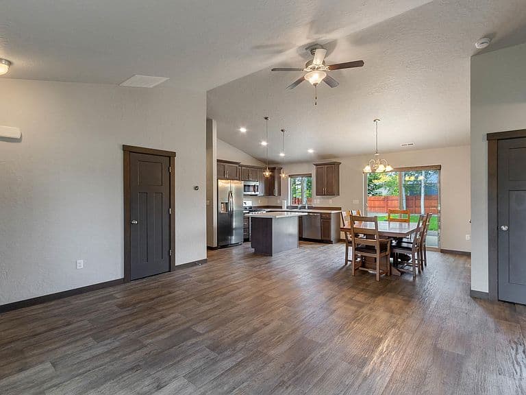 68 Kuskanook Rd photo 5