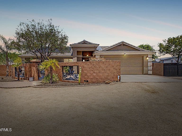 19340 W Lewis Avenue photo 3