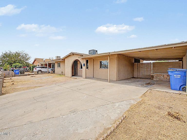 5536 W LA REATA Avenue photo 2