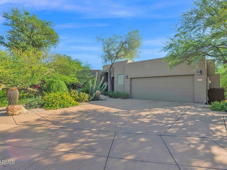 33854 N 74TH Street photo 1
