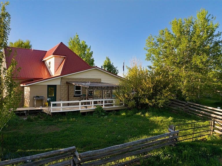 200 Pony Rd photo 5