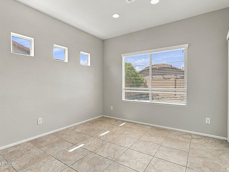 24072 N 164TH Avenue photo 5