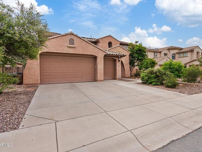 3363 N SPYGLASS Drive photo 2