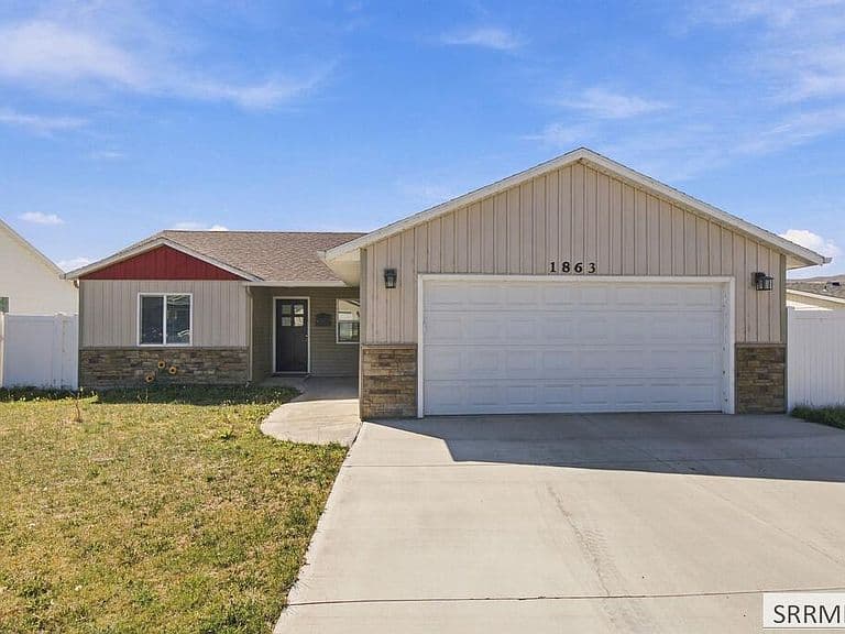 1863 Scottsdale Dr photo 1