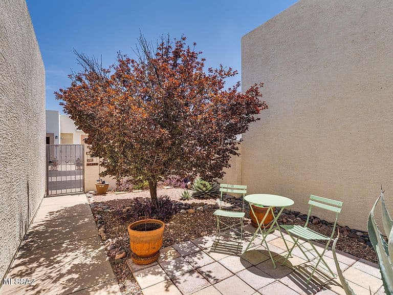 2832 S Full Moon Dr photo 4