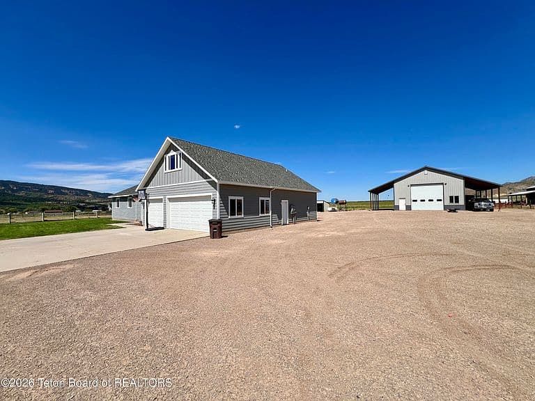 240 County Road 149 photo 4