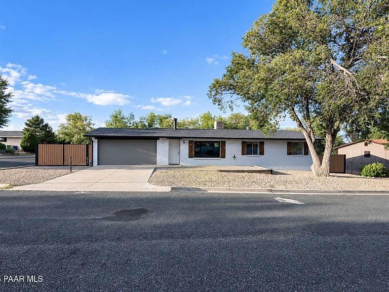 18 Antelope Dr photo 2
