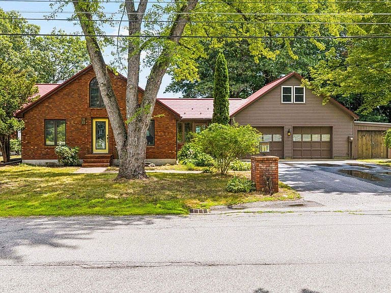 97 Penacook Street photo 1
