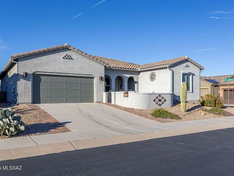 2484 W Music Mountains Dr photo 3