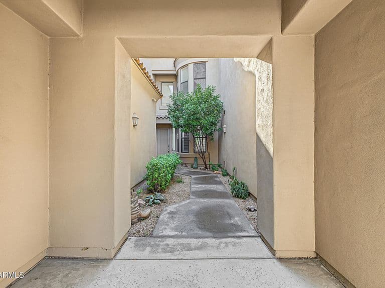 19550 N Grayhawk Drive #1008 photo 5