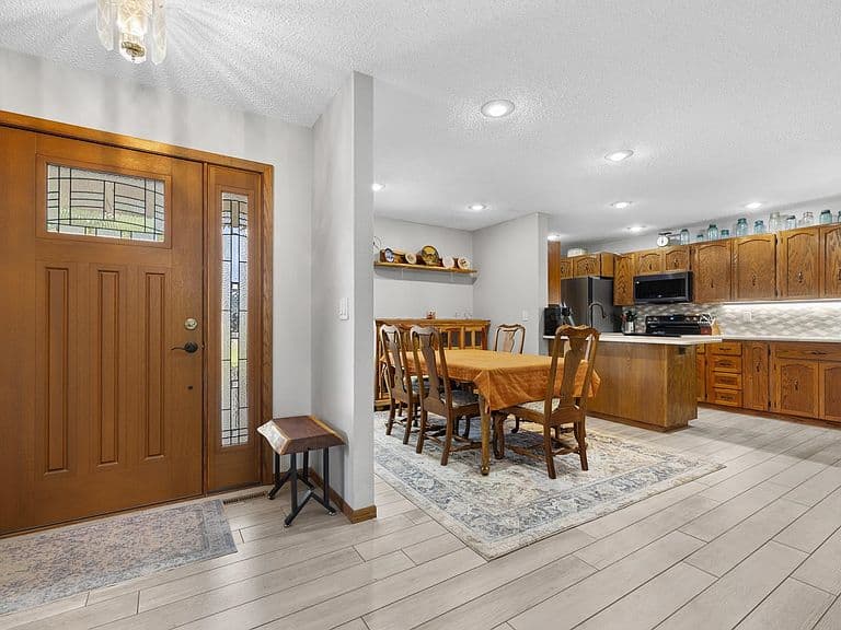 2600 Brookside Dr photo 2