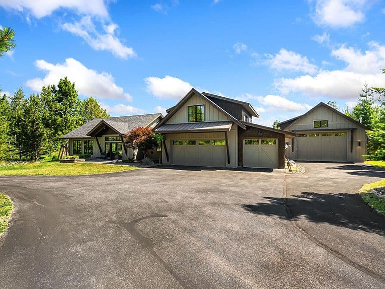 417 Ravenwood Dr photo 3