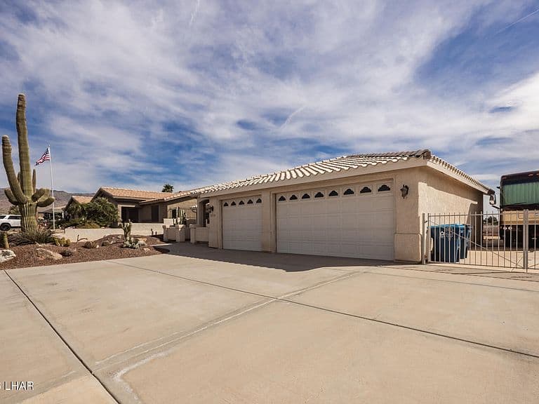 3772 Comet Dr photo 3