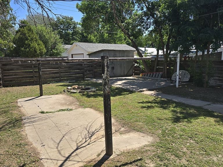 604 S Montana Ave photo 4