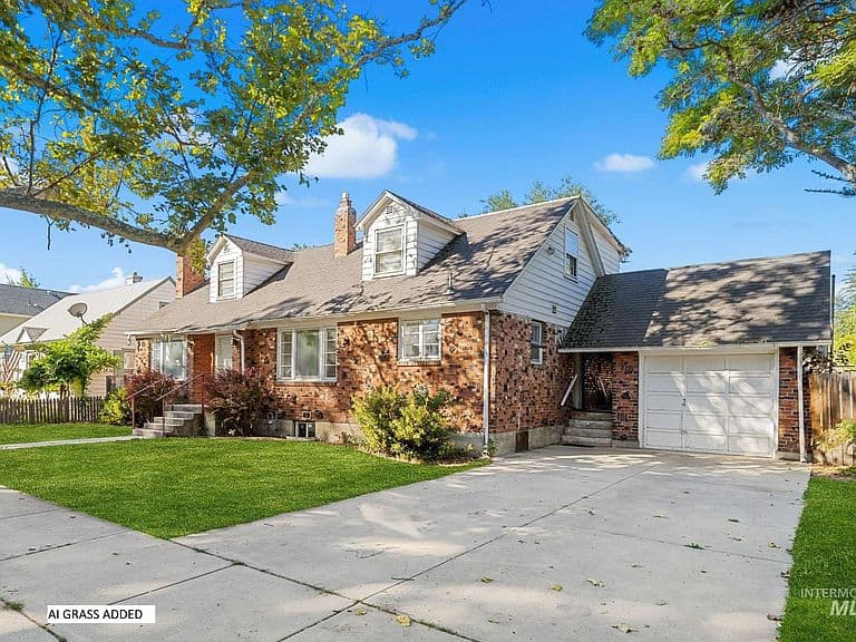 1717 S Manitou Ave photo 3