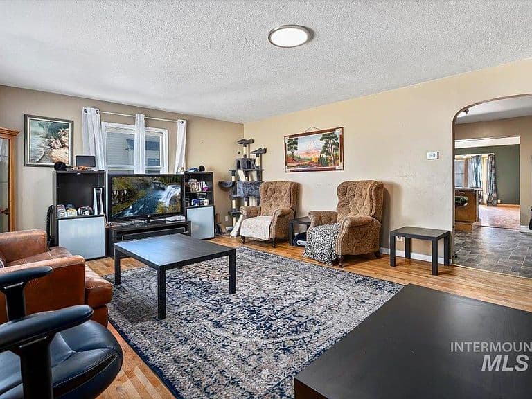 1412 7th Ave E photo 4