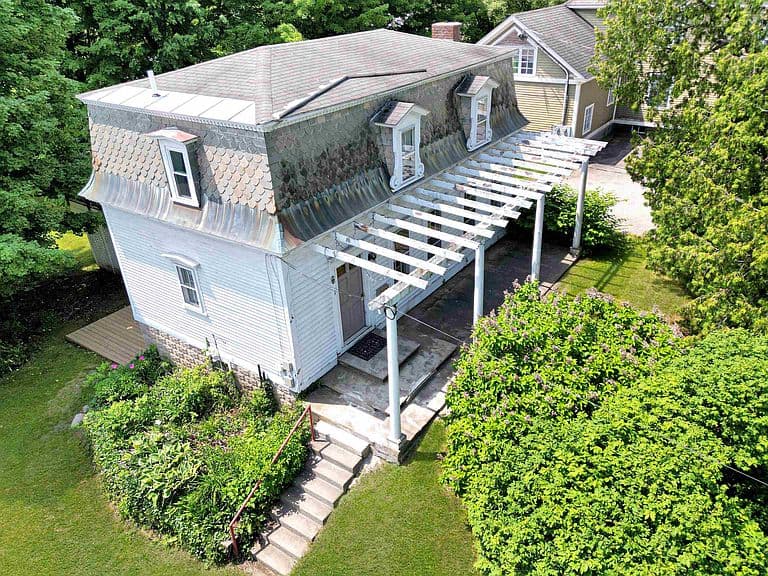 412 Western Avenue photo 2