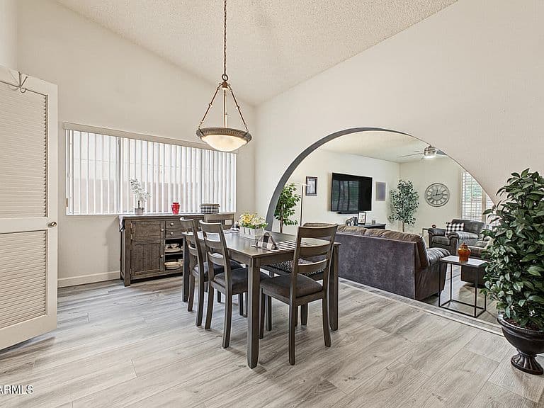 4344 W Libby Street photo 5