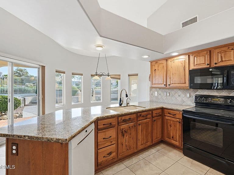 6460 E Trailridge Cir Unit 2 photo 4