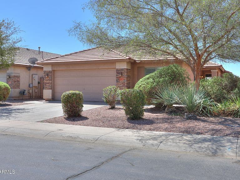 46013 W TUCKER Road photo 2