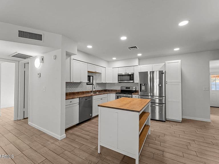 9257 W Gary Rd photo 2