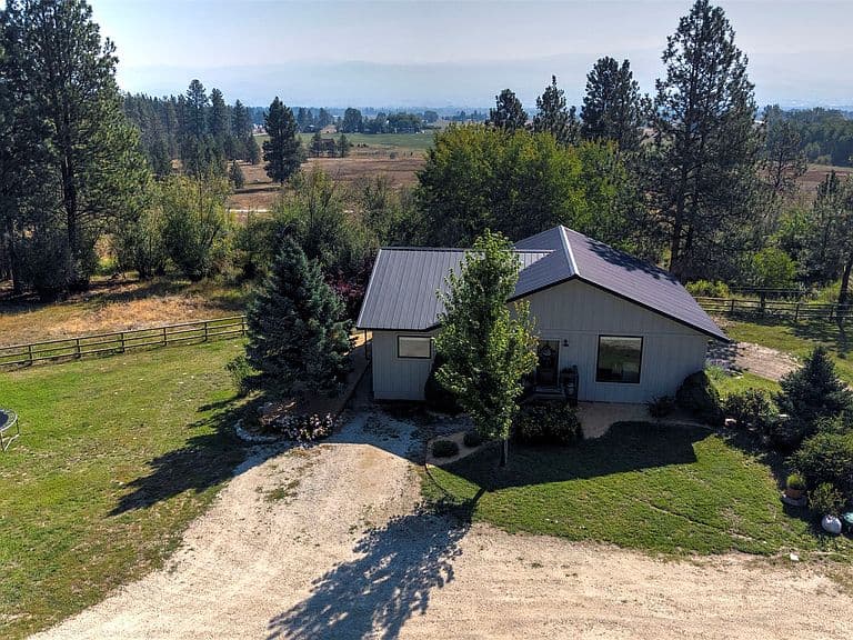799 Bear Creek Trl photo 3