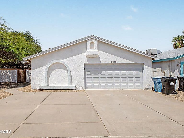 6850 E KATHLEEN Road photo 1