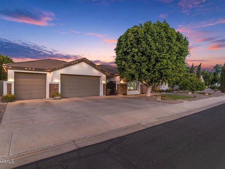1261 N LOS ALAMOS -- photo 1